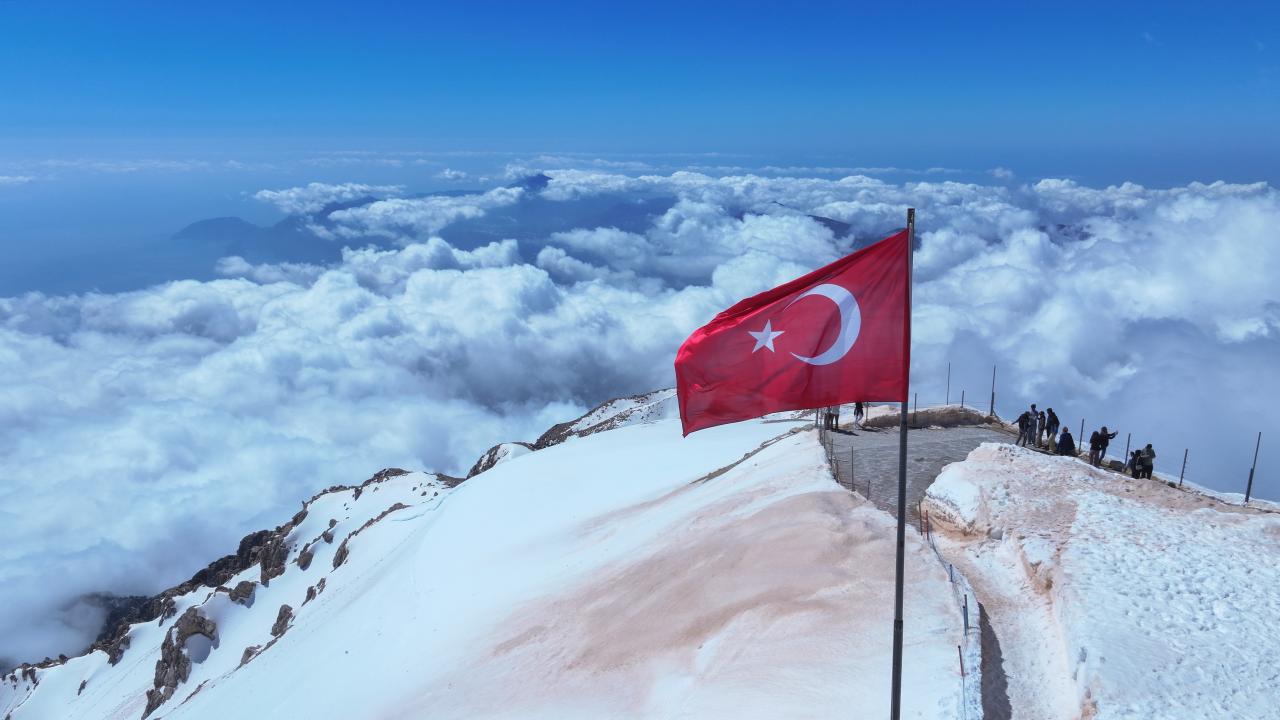 Foto - Burası Doğu Anadolu değil Akdeniz! Karlı Antalya ziyaretçi çekiyor