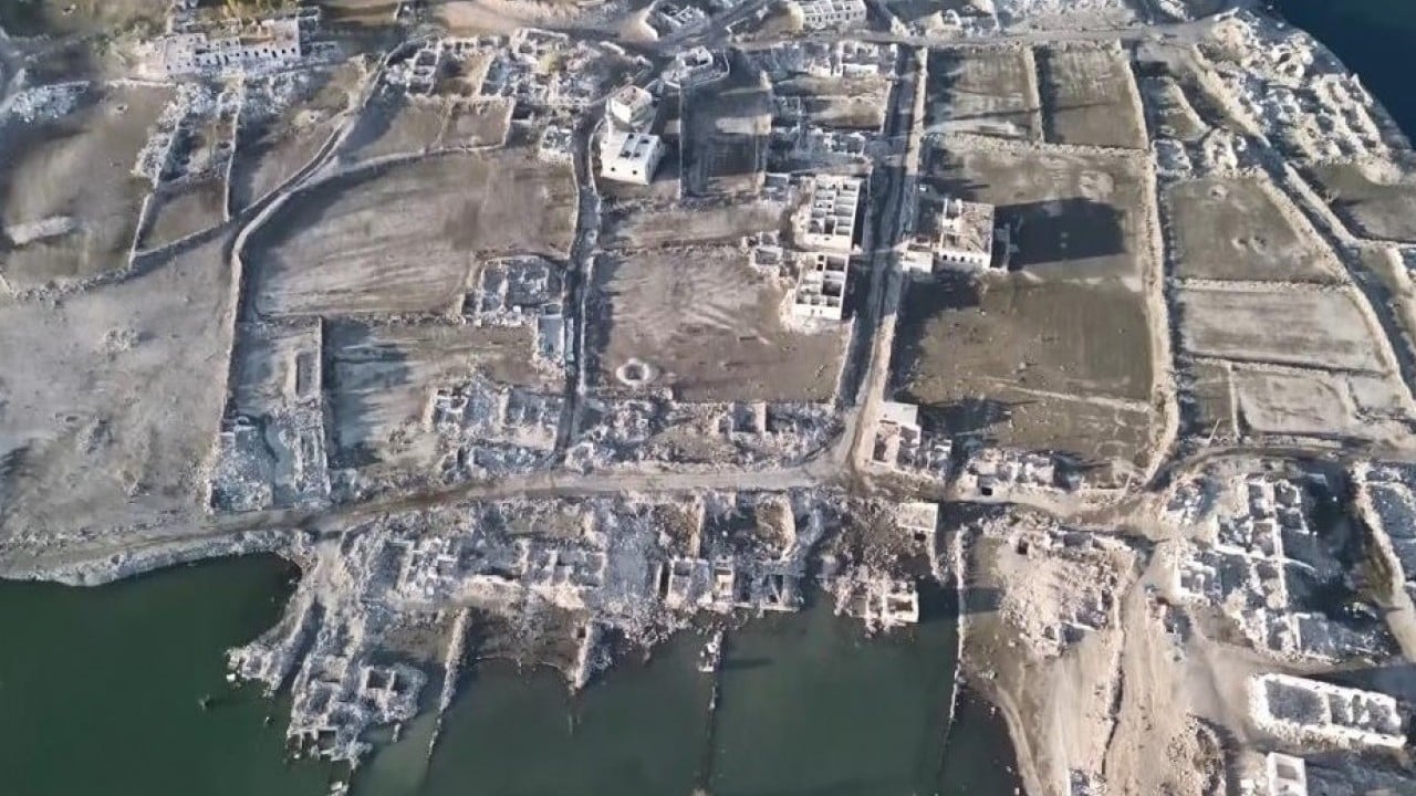 Kars’ta baraj suları çekildi! Bakın ortaya ne çıktı