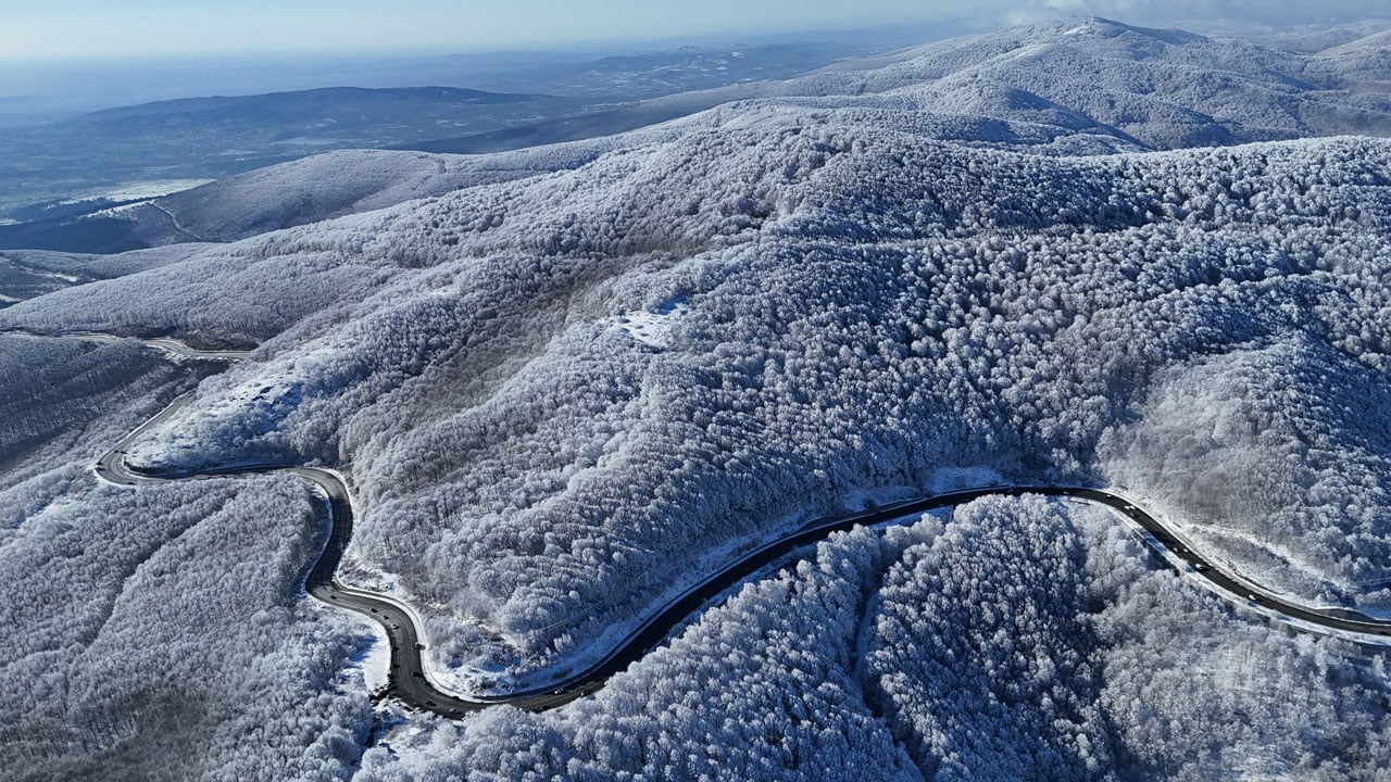 Foto - Kartpostallık manzara! Istranca’nın zirveleri beyaza büründü