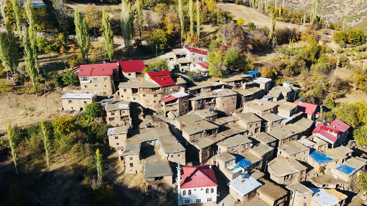 Foto - Kartpostallık manzara! Tarihin kalbinde sonbahar güzelliği