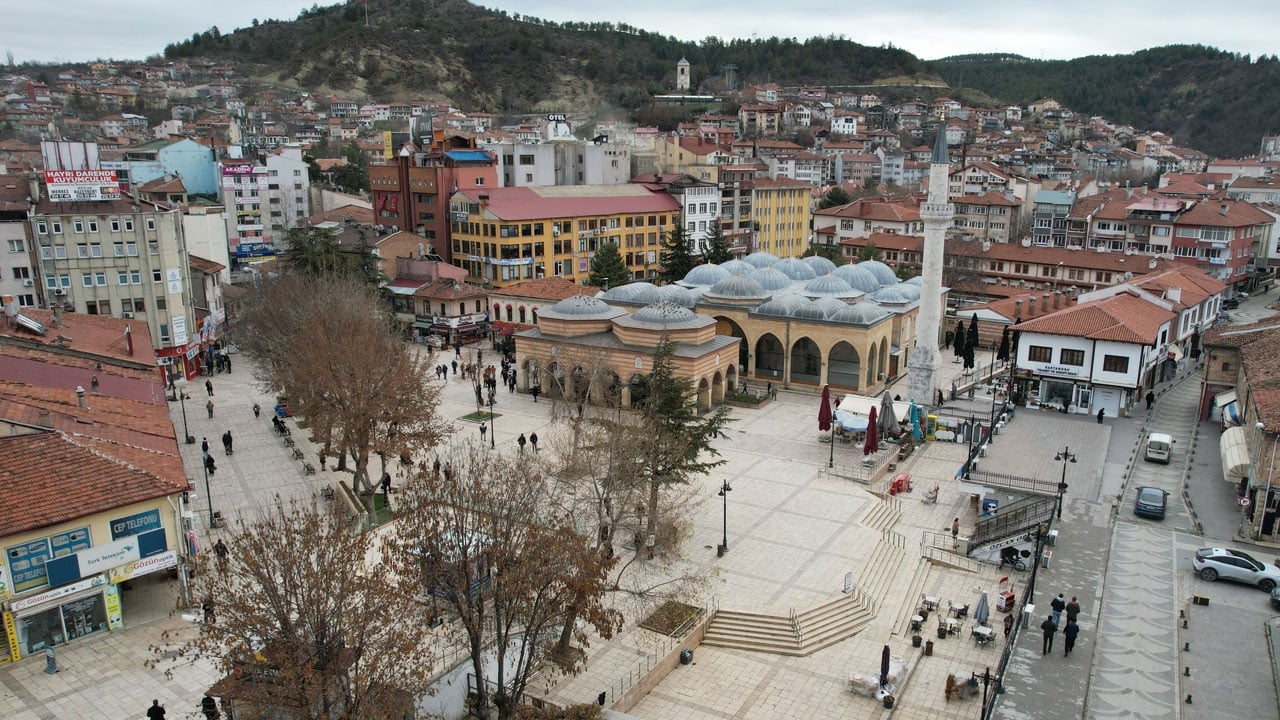 Foto - Kastamonu’da sabah mesaisi böyle başlıyor! Esnaf kapı kapı geziyor