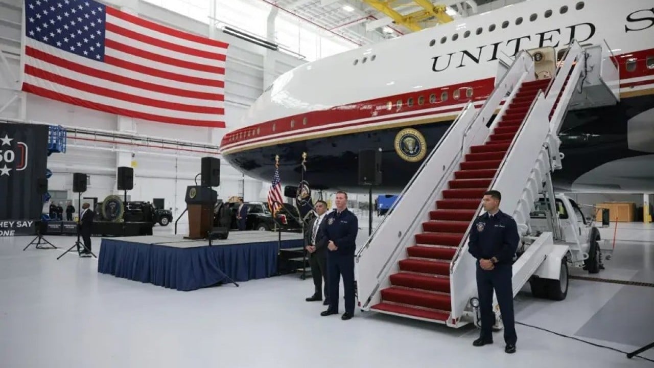 Foto - Katar’ın Trump’a hediye ettiği uçan sarayın ilk uçuşu Türkiye olabilir Yeni Air Force One’a kavuştu