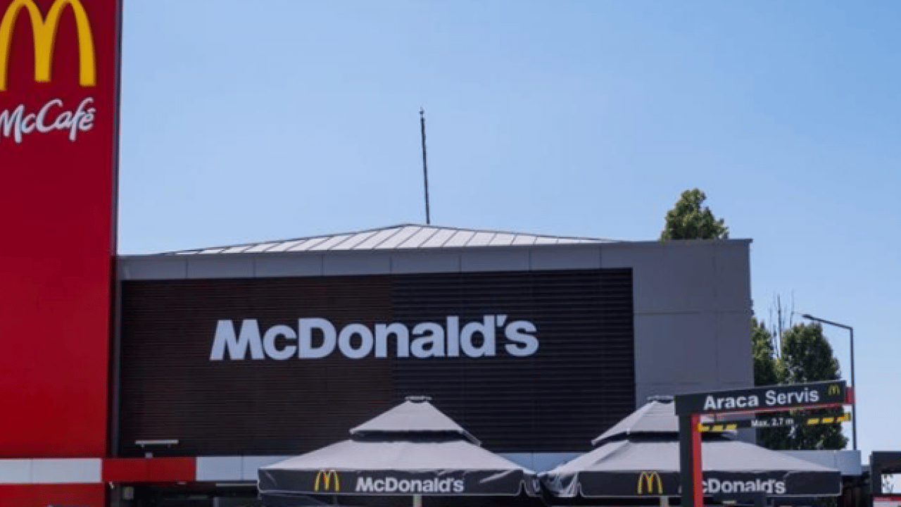 Foto - Katil destekçisi McDonald’s’ı boykut vurdu, hinlik başladı: Bedava kahve ile göz boyuyorlar!
