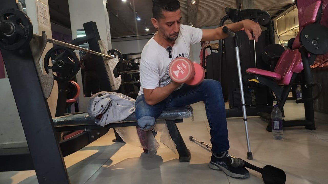 Foto - Katil devlet İsrail’in saldırısında bacağını kaybetmişti! Filistinli antrenör, sporla hayata tutunuyor