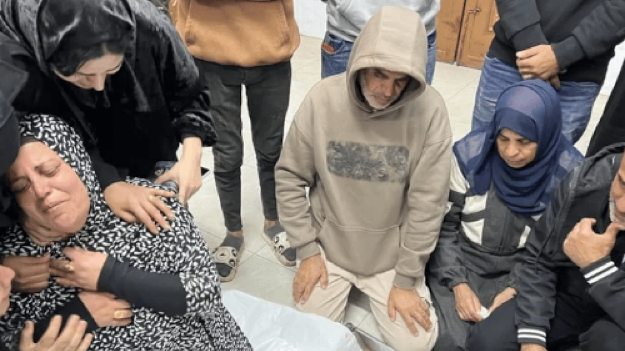 Foto - Katil İsrail Gazze’yi vurmaya devam ediyor! Enkaz altından cenazeler fışkırıyor: Şehit sayısı korkunç rakama ulaştı