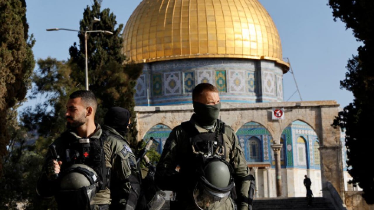 Foto - Katil İsrail’den alçak hamle! İran’a saldırırken Mescid-i Aksa’yı ibadete kapattı