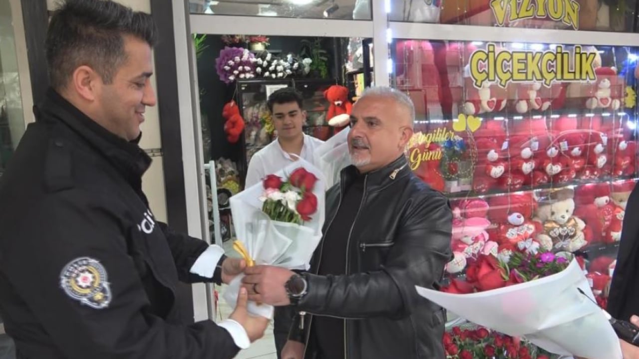 Foto - Kavga ihbarına giden polis ekibine sürpriz