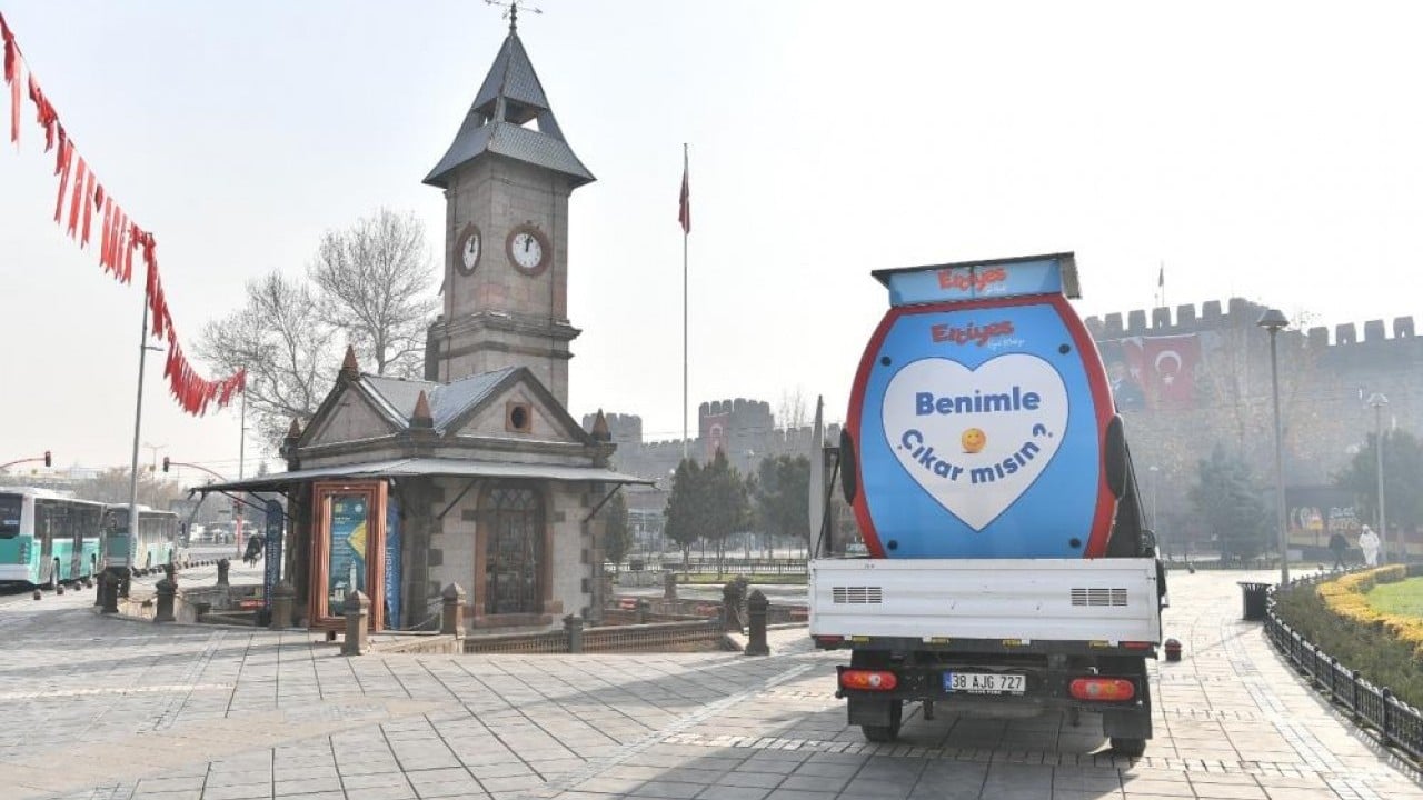 Foto - Kayseri işi tanıtım: "Benimle çıkar mısın?"
