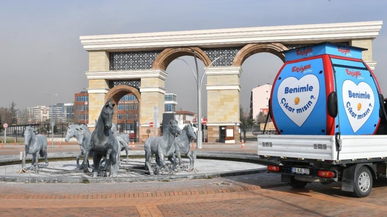 Foto - Kayseri işi tanıtım: "Benimle çıkar mısın?"