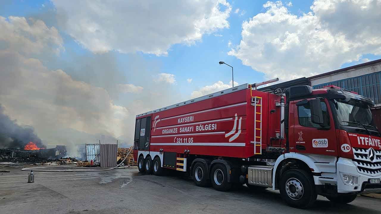 Foto - Kayseri'de büyük yangın