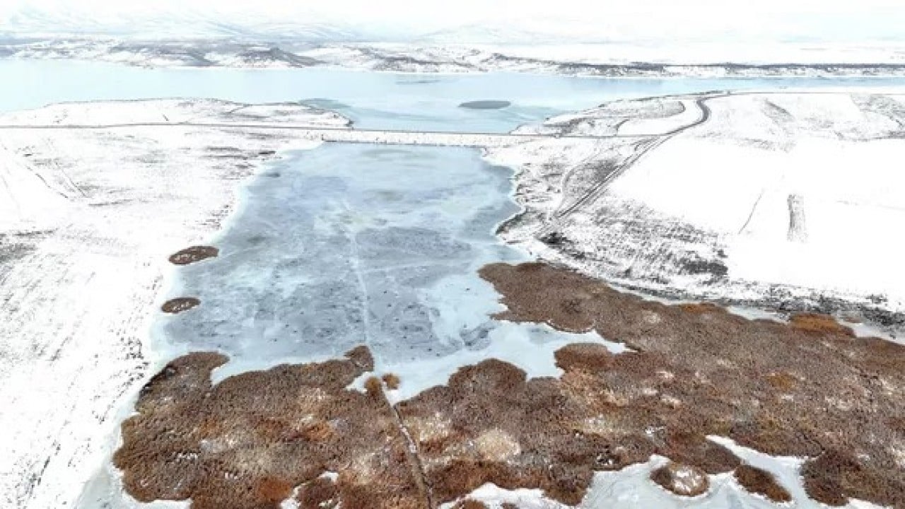 Foto - Kayseri’de buz gözü: Barajda şaşırtan görüntü