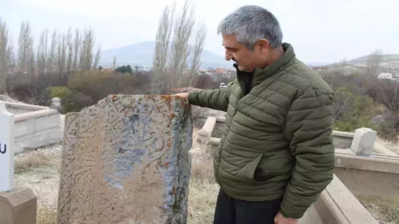 Foto - Kayseri’de gizemli mezar taşı! Nasıl ve nereden geldiği bilinmiyor, rivayetler tüyler ürpertiyor