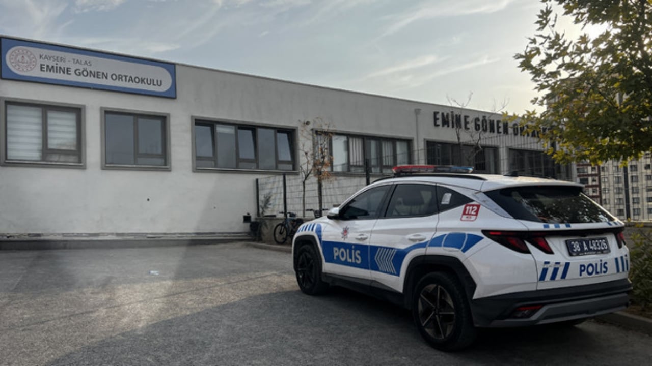 Foto - Kayseri’deki sucuk festivalinde skandal! Böyle rezillik görülmedi