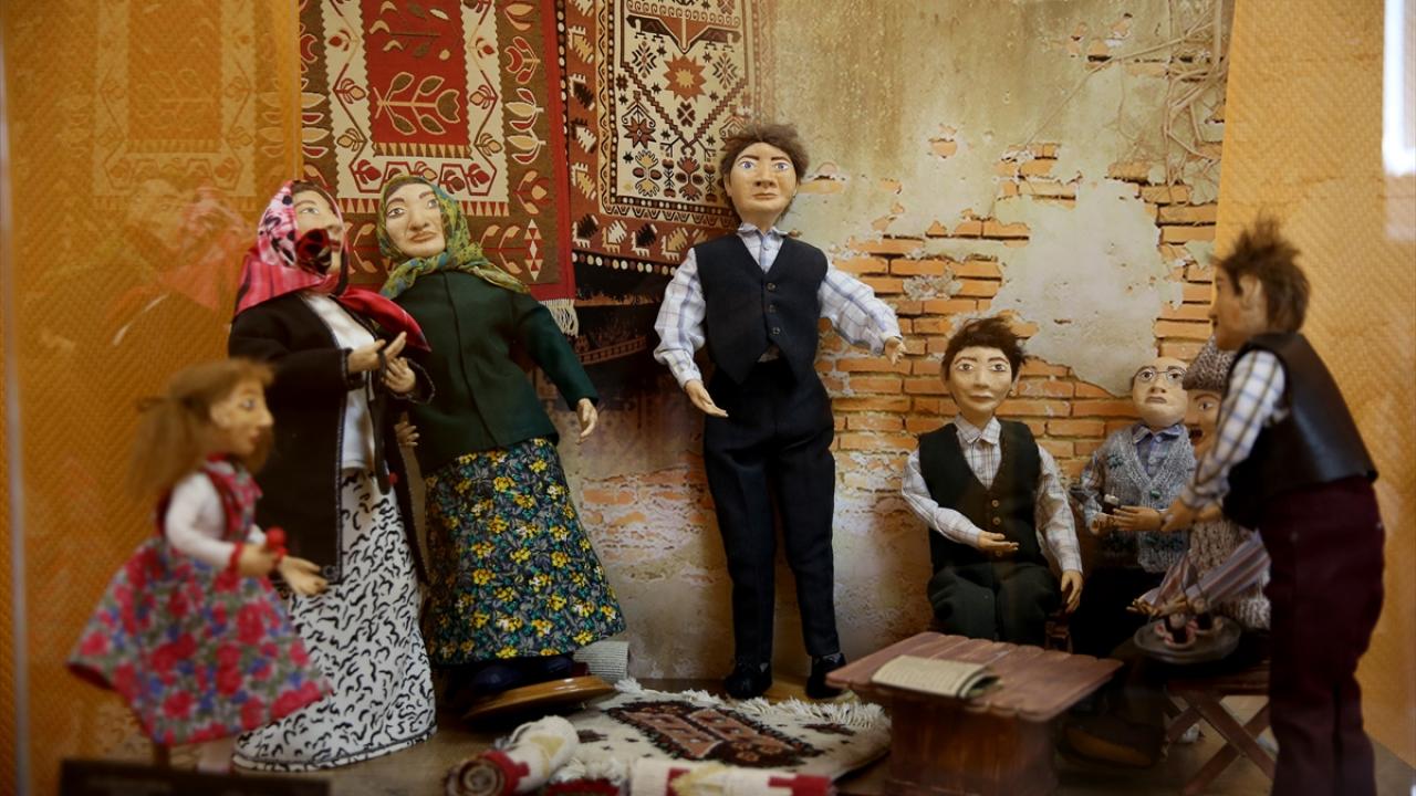 Kayseri'nin kültürü kitre bebeklere yansıtıldı