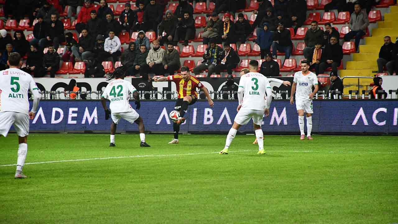 Foto - Kayserispor-Alanyaspor maçında gol sesi çıkmadı