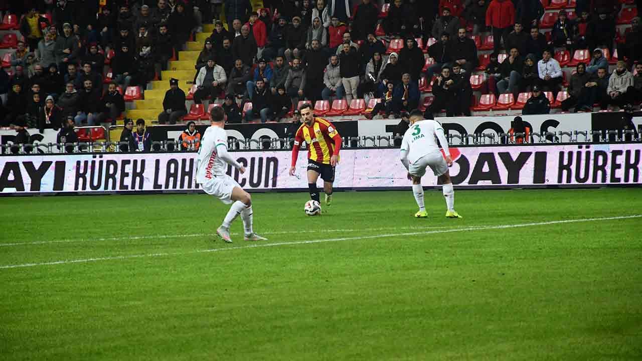 Foto - Kayserispor-Alanyaspor maçında gol sesi çıkmadı