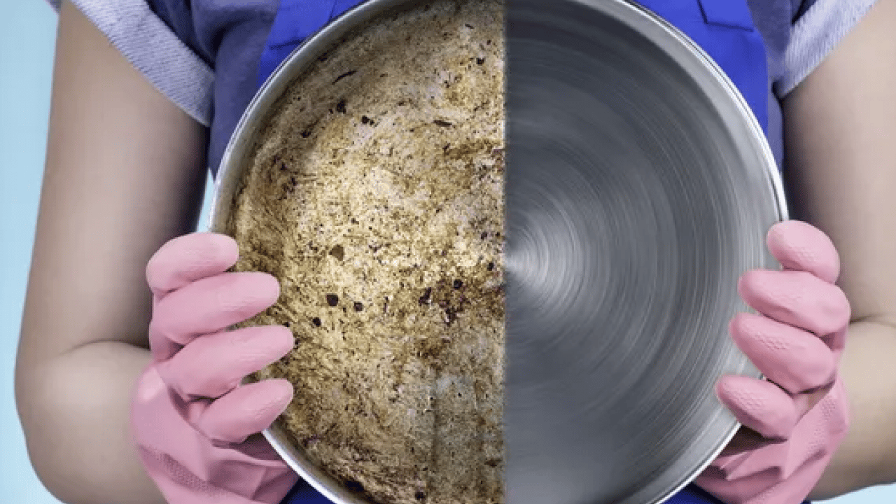 Foto - Kazımaya gerek yok! Dibi tutan tencereyi ovmaya son! İçine sadece bir parça atıp kaynatın