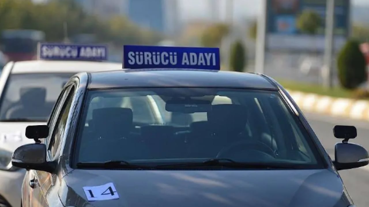 Foto - KDK'dan kritik sürücü adımı: O hastalığı olanlar sınava akşam girebilecek!