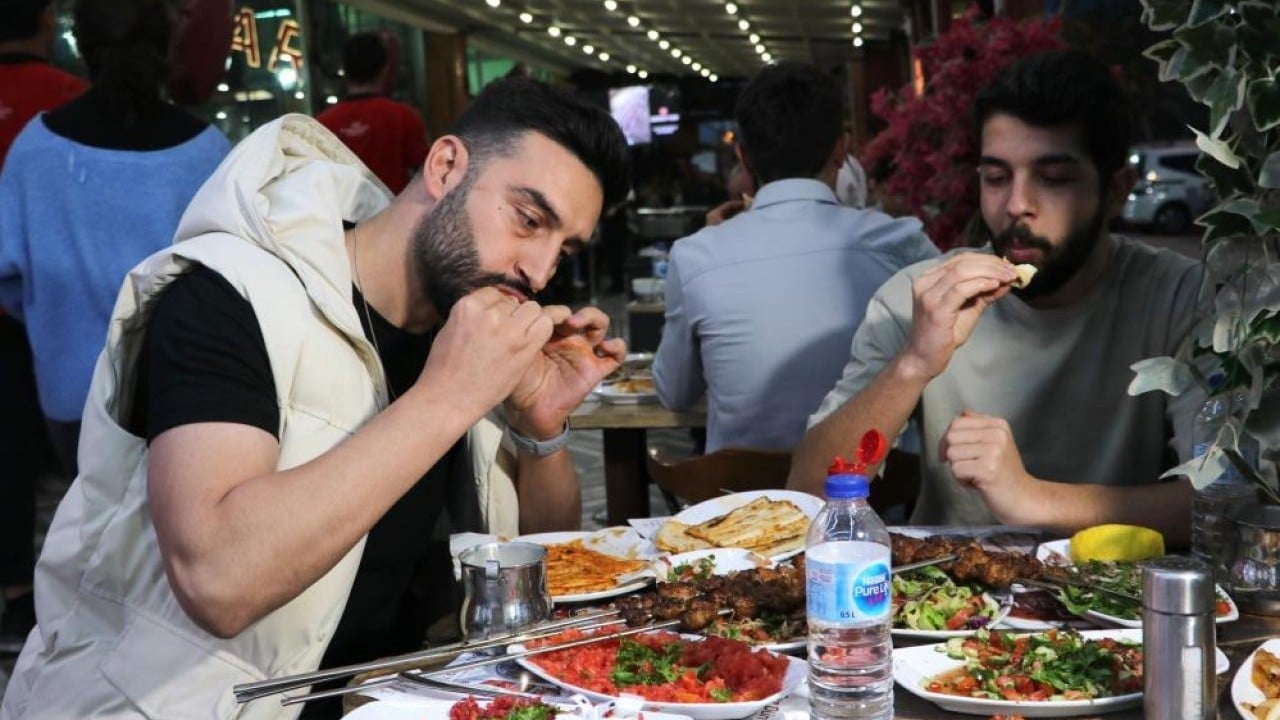 Foto - Kebapçılar 3'üncü olmalarına tepki gösterdiler: "Bazı lobiler Adana kebabı dışlıyor"