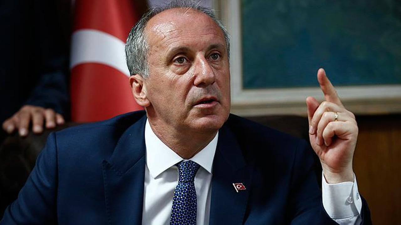 Foto - Kemal ve Muharrem de atıp tutuyordu… Kolpaçino Özgür yine boşa taktı! 