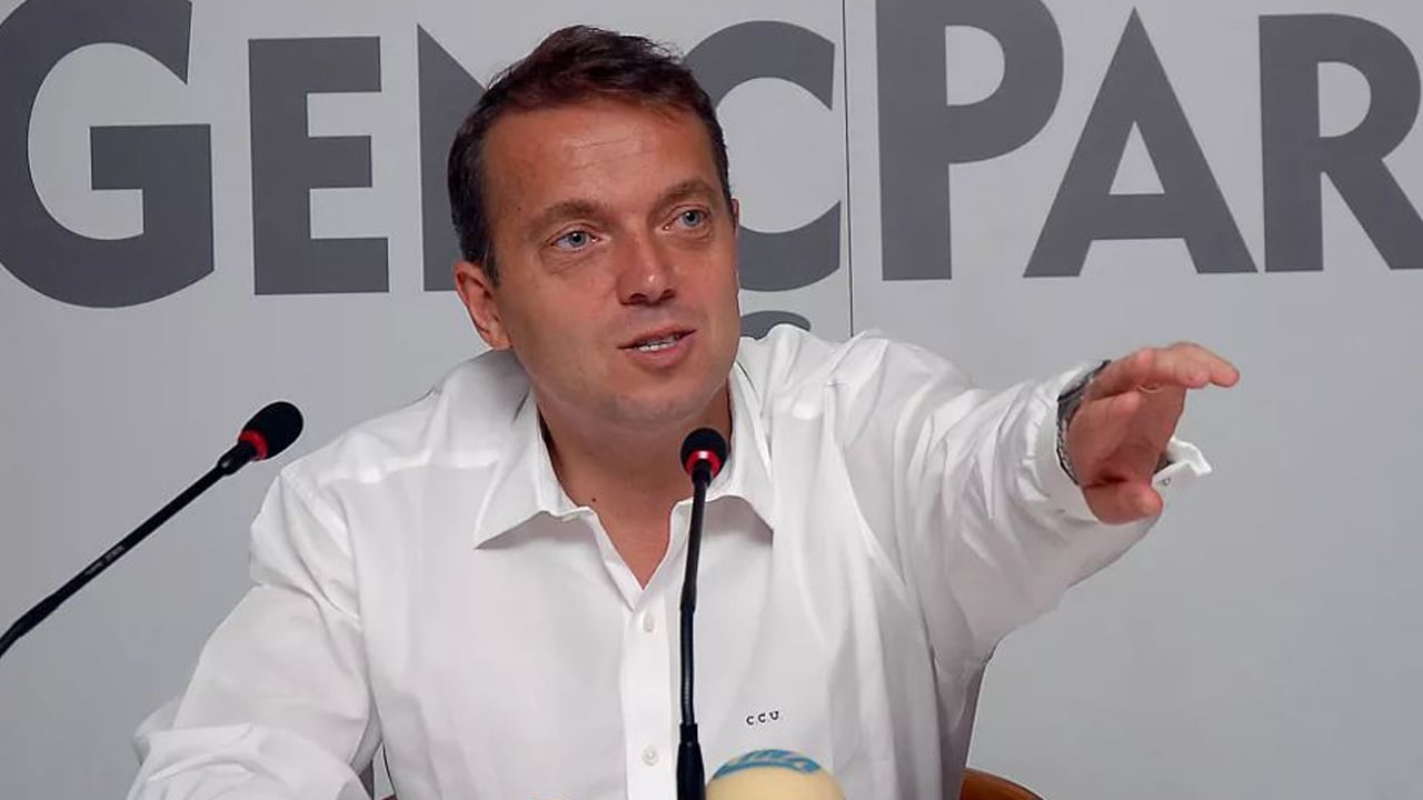 Foto - Kemal ve Muharrem de atıp tutuyordu… Kolpaçino Özgür yine boşa taktı! 