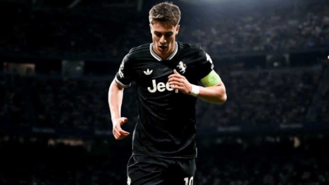 Kenan Yıldız, Juventus efsanesini geride bıraktı