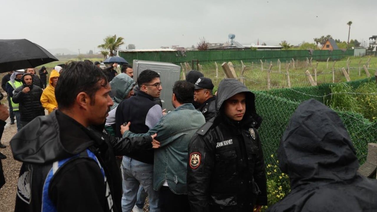 Foto - Kendi eliyle yaptığı evi kendi eliyle yaktı
