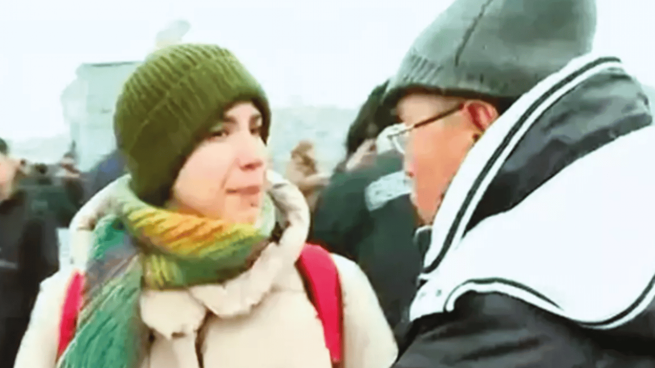 Foto - Galata'yı karıştıran veganın ilk vukuatı değilmiş: Anne ve babasına yaptığı kan dondurdu!