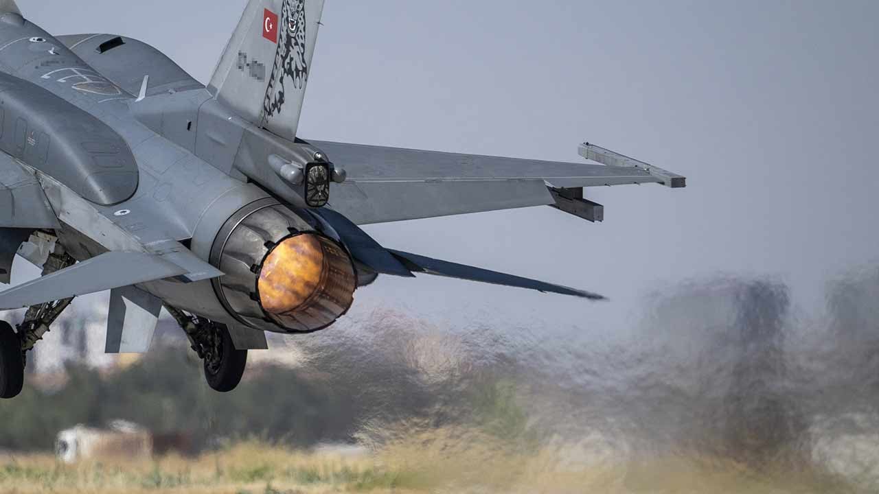 Foto - Kendi savaş uçakları yok... Türk F-16'ları 3 ülkeyi korumak için harekete geçiyor!