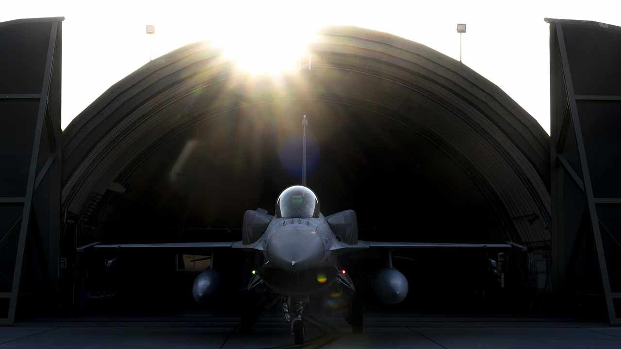 Foto - Kendi savaş uçakları yok... Türk F-16'ları 3 ülkeyi korumak için harekete geçiyor!