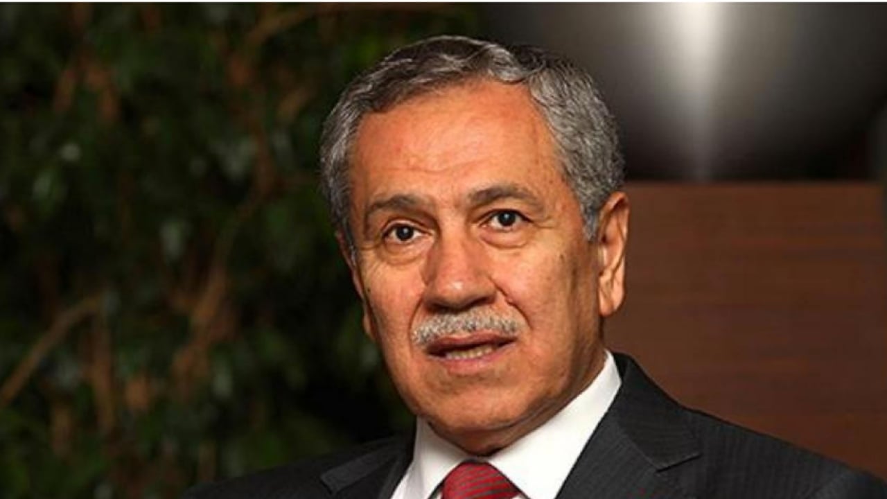 Foto - Kendisine "Siyaset fosili" demişti! Arınç’tan o isme cevap: Seni Bahçeli’ye şikayet edeceğim