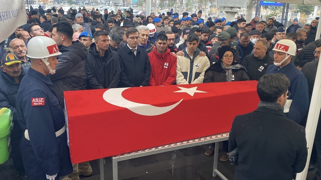 Foto - Kendisini kurtaran Kıbrıs gazisini son yolculuğunda yalnız bırakmadı