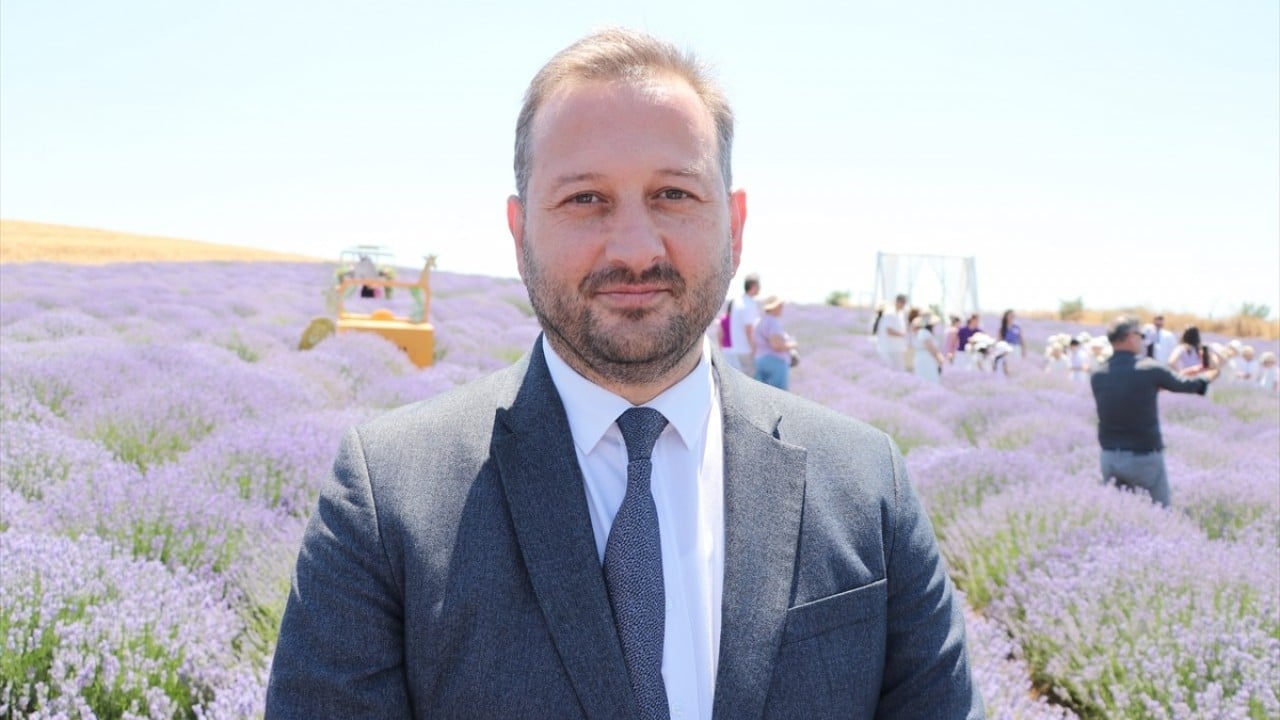 Foto - Kente turist akını sürüyor Turizmde gelinen son nokta lavanta tarlası!
