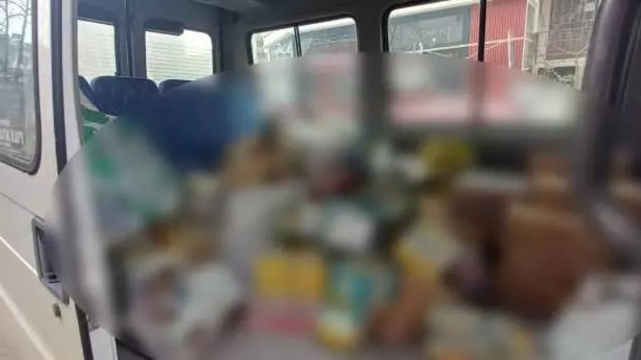 Foto - Kentin ünlü marketine baskın: 4 kamyonet dolusu gıda ürünü toplatıldı