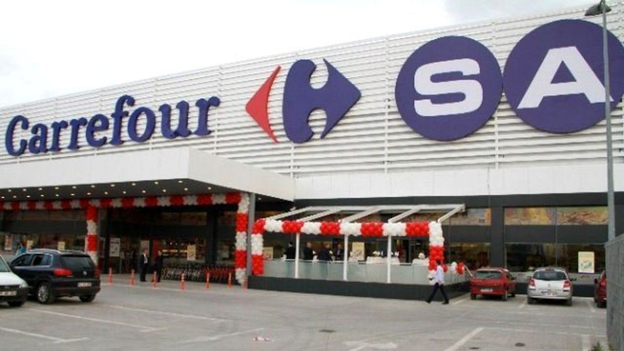 Foto - Kepenkleri kapatan Türkiye'nin ilk hipermarketi bir anda geri döndü: Market yeniden açıldı