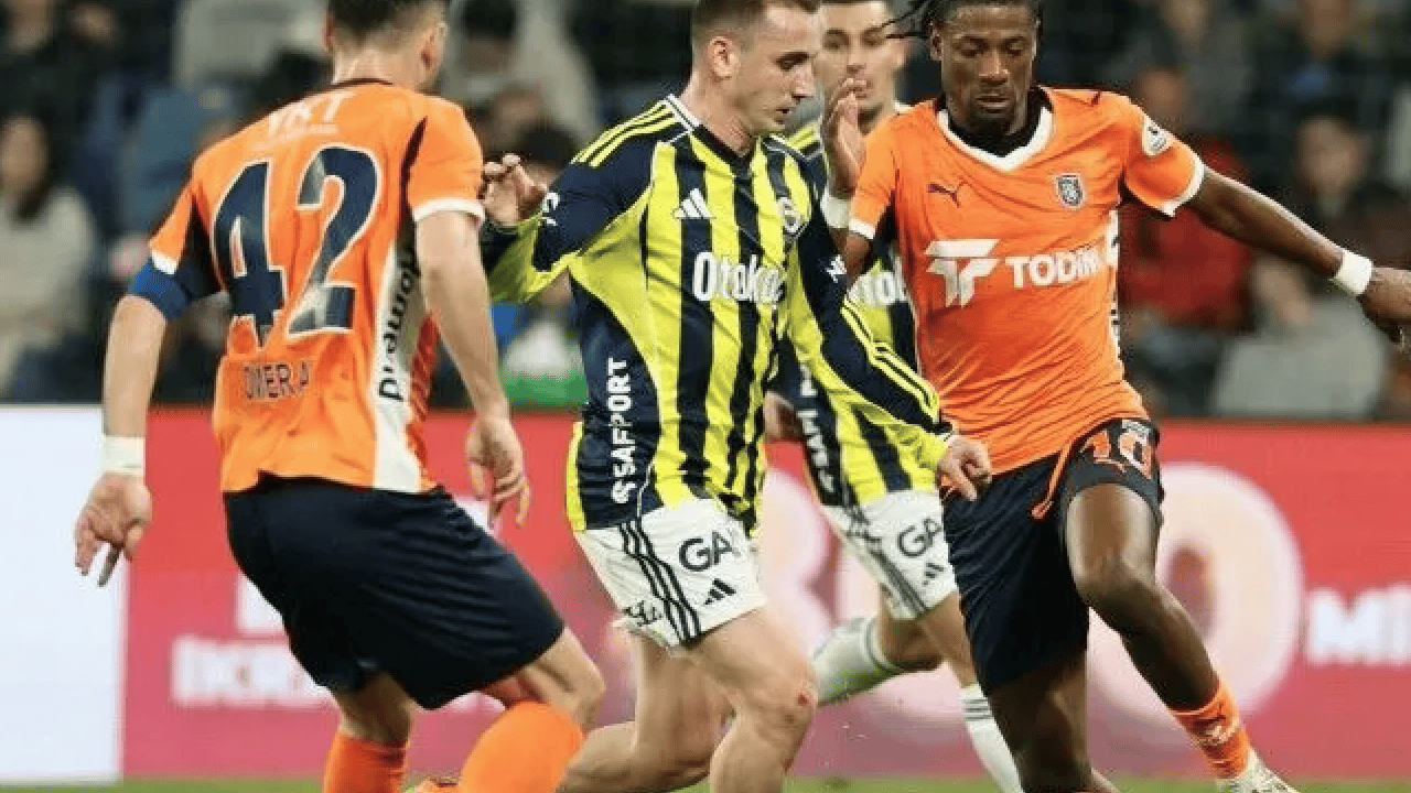 Foto - Kerem'in performansı bundan mı düştü deyip açıkladılar! Saç ektirdiği için mi? Gür saçlarından sen sorumlusun