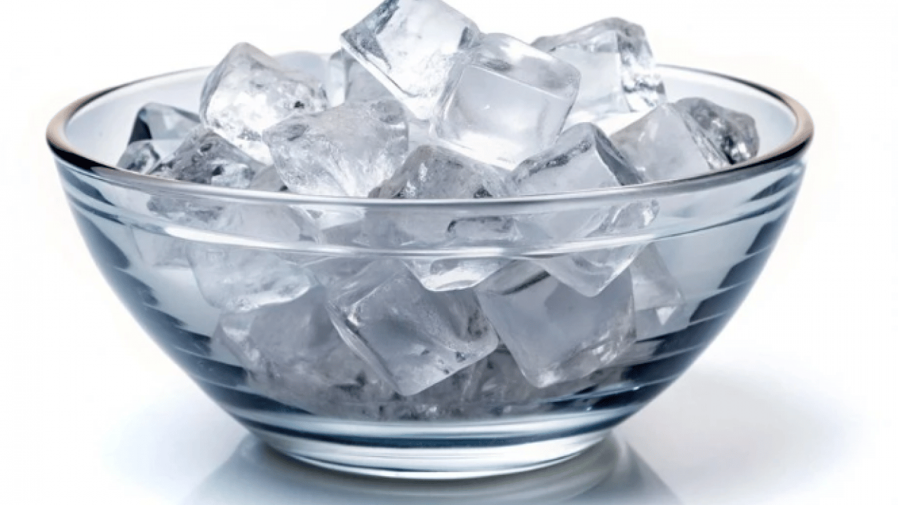 Foto - Kesmek zorunda kalmayacaksınız! Saça yapışan sakızdan kurtulmanın yolu