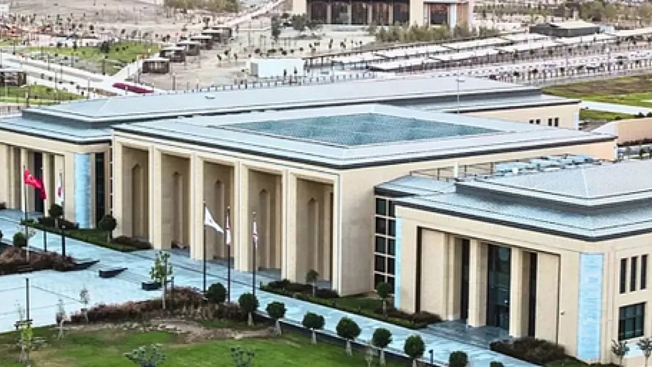 Foto - Kıbrıs Türk Tarih Kurumu’nun Yeniden Doğuşu: Araştırmacı Yazar Ayşe Atak’tan Tarihsel Analiz