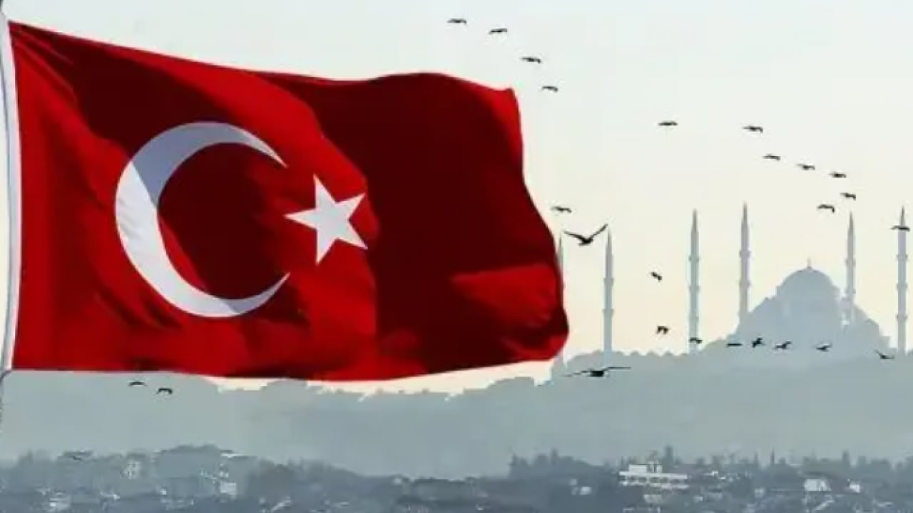 Kıl payı il oldu: İşte Türkiye'de sonradan il olan ilçeler!