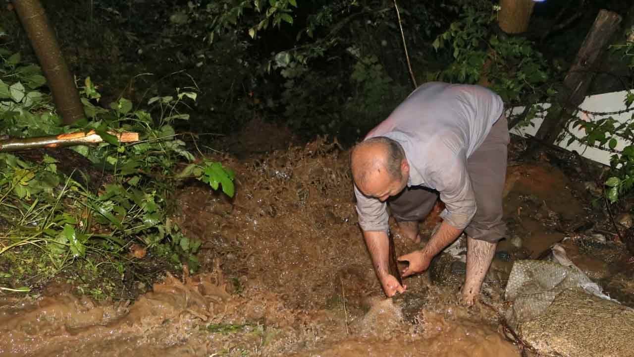 Foto - Kıl payıyla CHP’nin kazandığı ilde şaşırtmayan görüntüler! Kendi yollarını kendileri temizledi