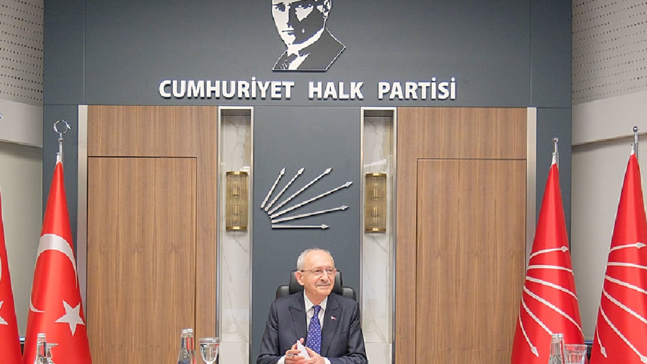 Foto - Kılıçdaroğlu neşteri vuruyor! 