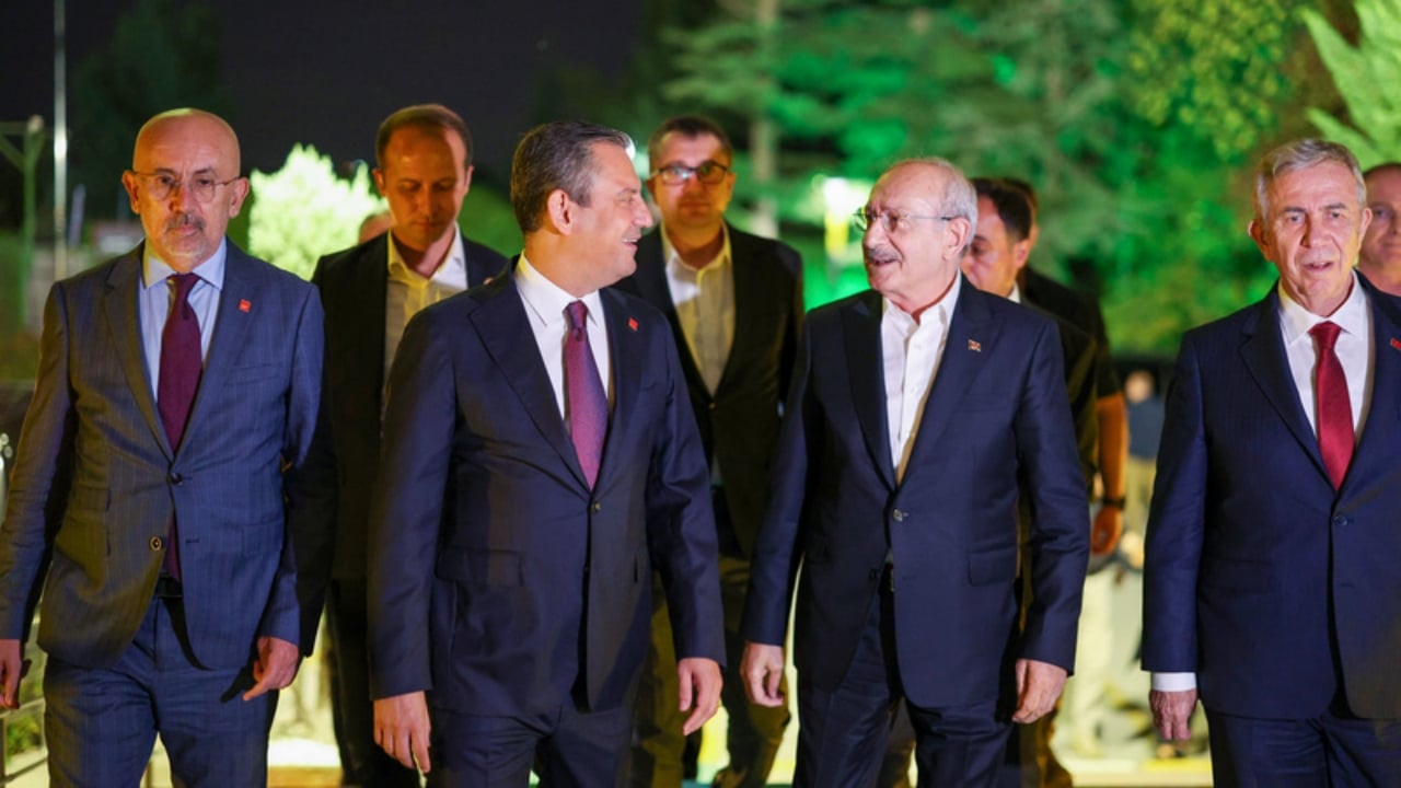 Foto - Kılıçdaroğlu’nun İBB iddianamesi sonrası açıklamaları Özgür Özel’i çılgına çevirdi! "Arınma"ya çok ağır cevap