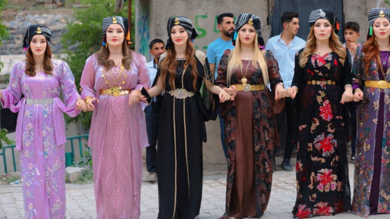 Foto - Kilolarca altın, valiz valiz para taşıyorlardı! Ünlü aşiretten, tüm Türkiye’yi ters köşe yapan karar