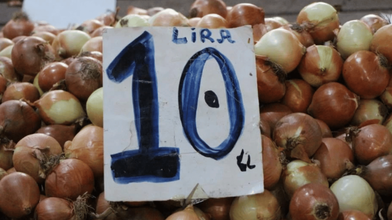 Foto - Kilosu aylardır 10 TL! Ekmek ve sudan daha ucuz