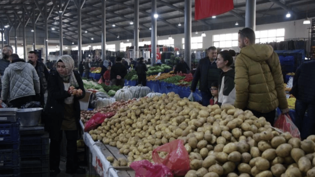 Foto - Kilosu aylardır 10 TL! Ekmek ve sudan daha ucuz