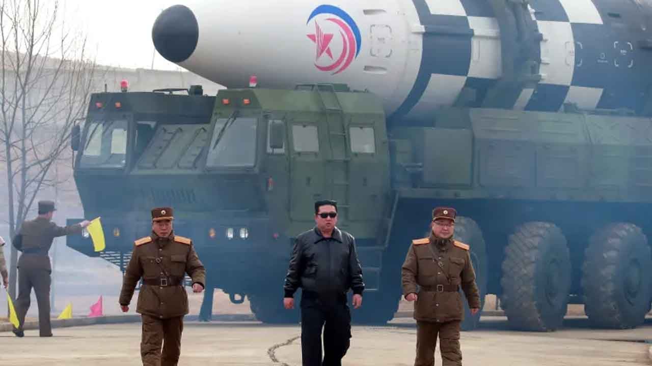 Foto - Kim Jong-un çıldırdı! Anayasayı değiştirdi... Eğer öldürülürse dünyayı yakacaklar