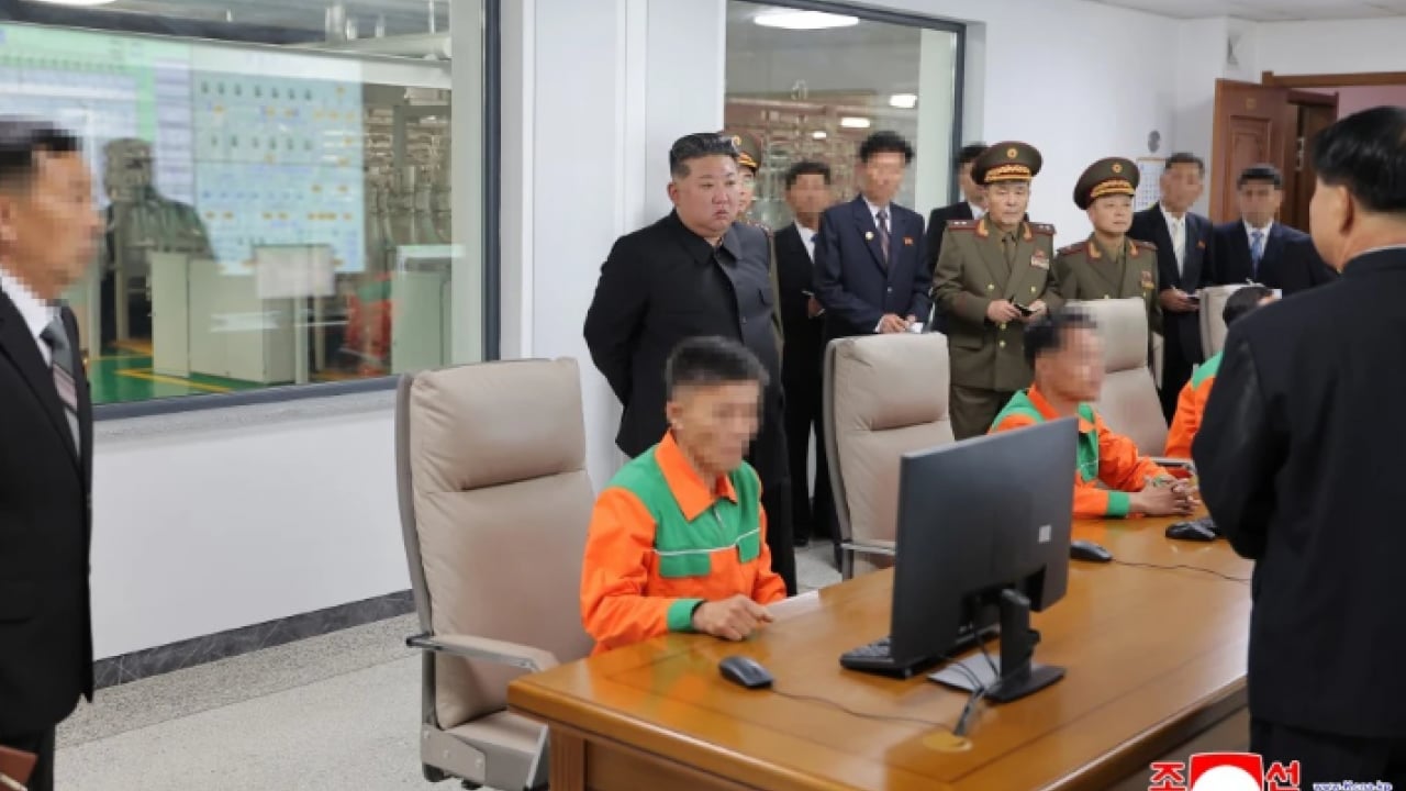 Foto - Kim Jong Un'dan dünyaya gözdağı! Yeni nükleer tesis tanıtıldı