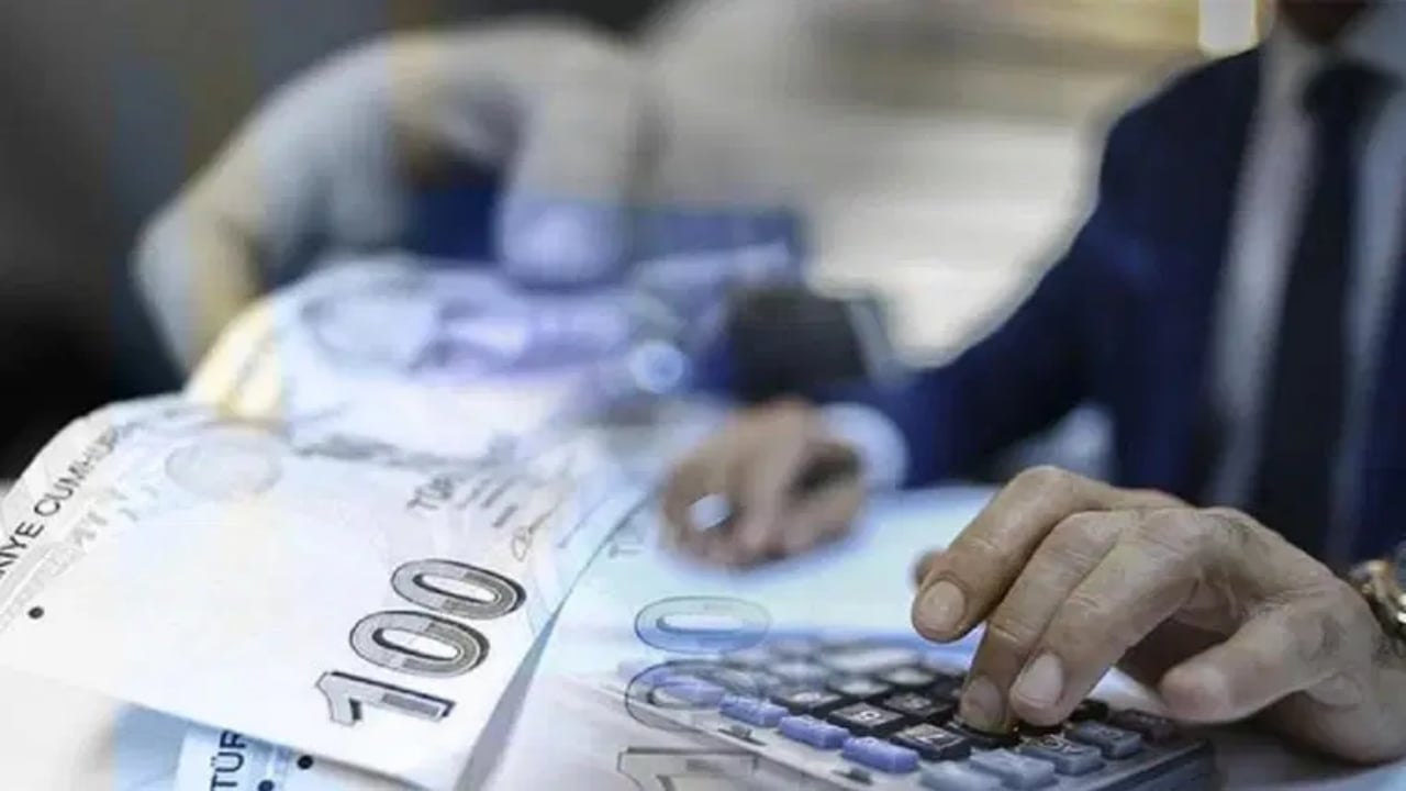 Foto - Kim ne kadar alacak belli oldu! İşte kuruşu kuruşuna memur ve emeklinin yeni maaşı