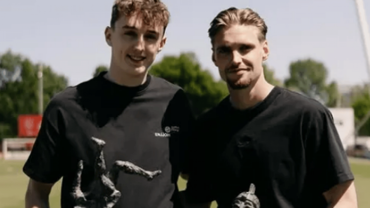 Foto - Kimse ne olduğunu anlamadı! Ajax'ın stoperi Osimhen forması için bakın ne yapmış! Şoku yaşadı tüm takım…