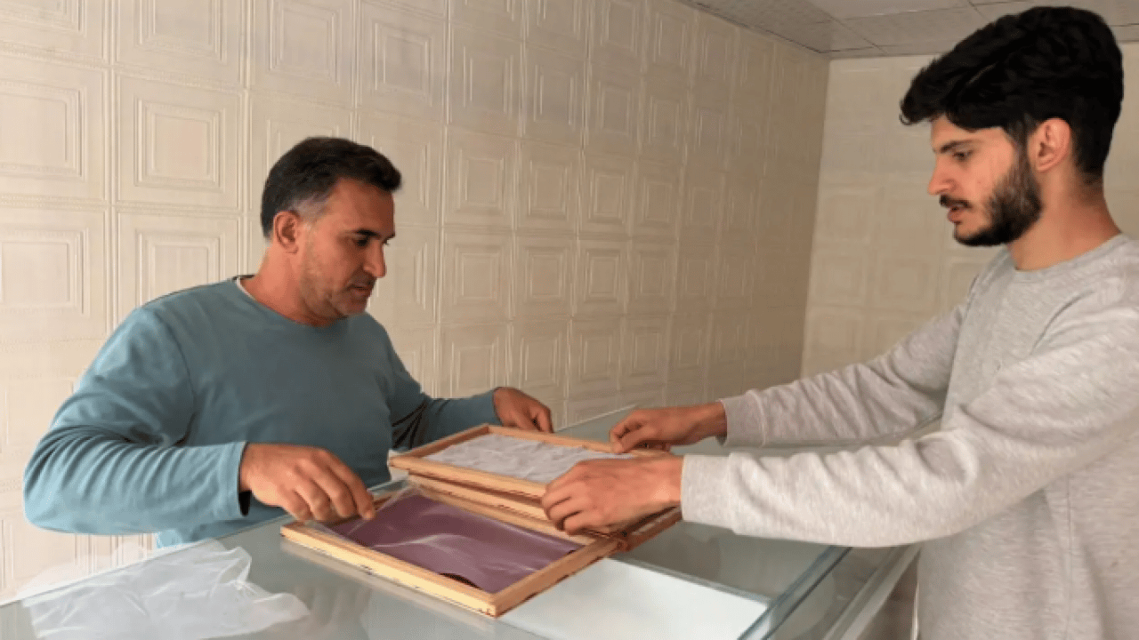 Foto - Kimsenin ilgilenmediği meslek geri döndü! Bir aile 40 günde 350 bin lira kazanabilir!